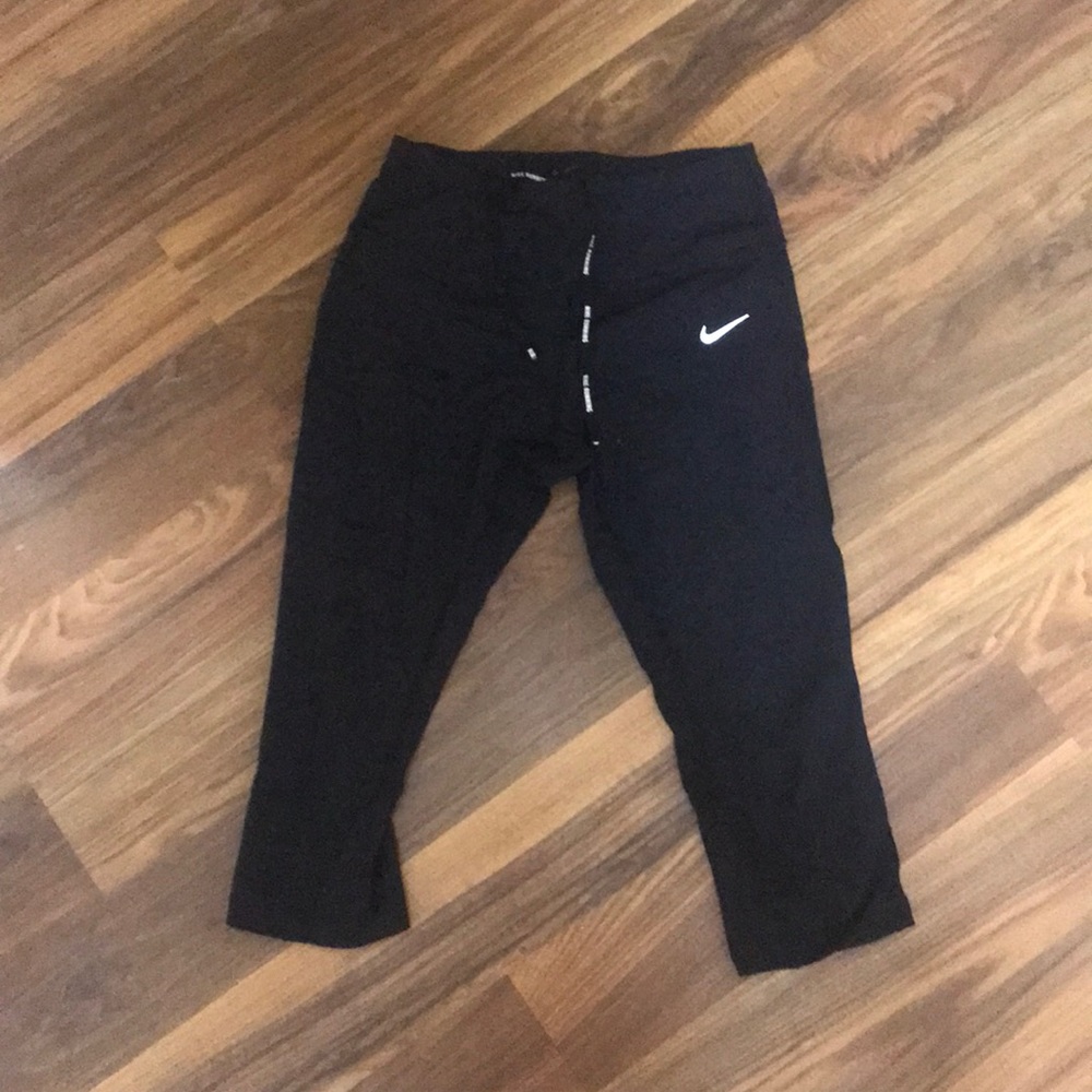 Nike crop tights